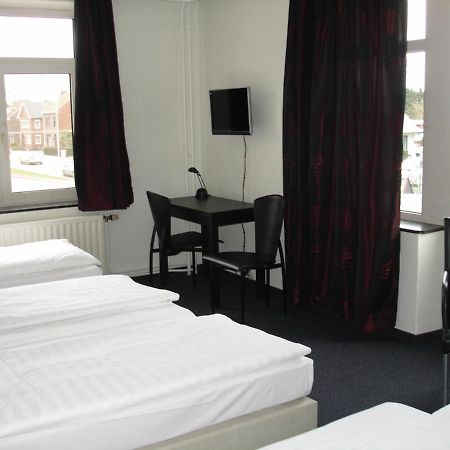 Hotel Admiraal Lanaken Quarto foto