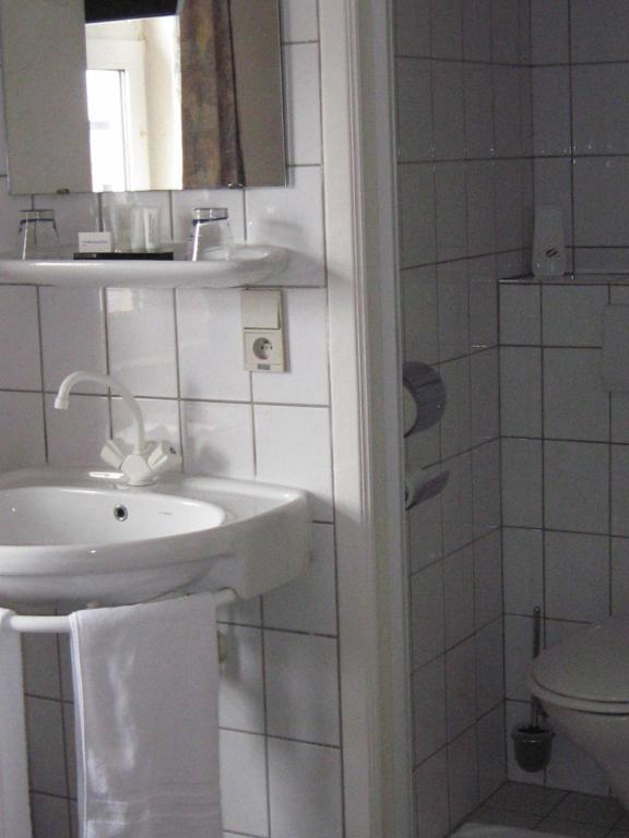 Hotel Admiraal Lanaken Quarto foto