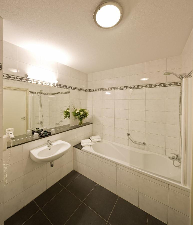 Hotel Admiraal Lanaken Quarto foto