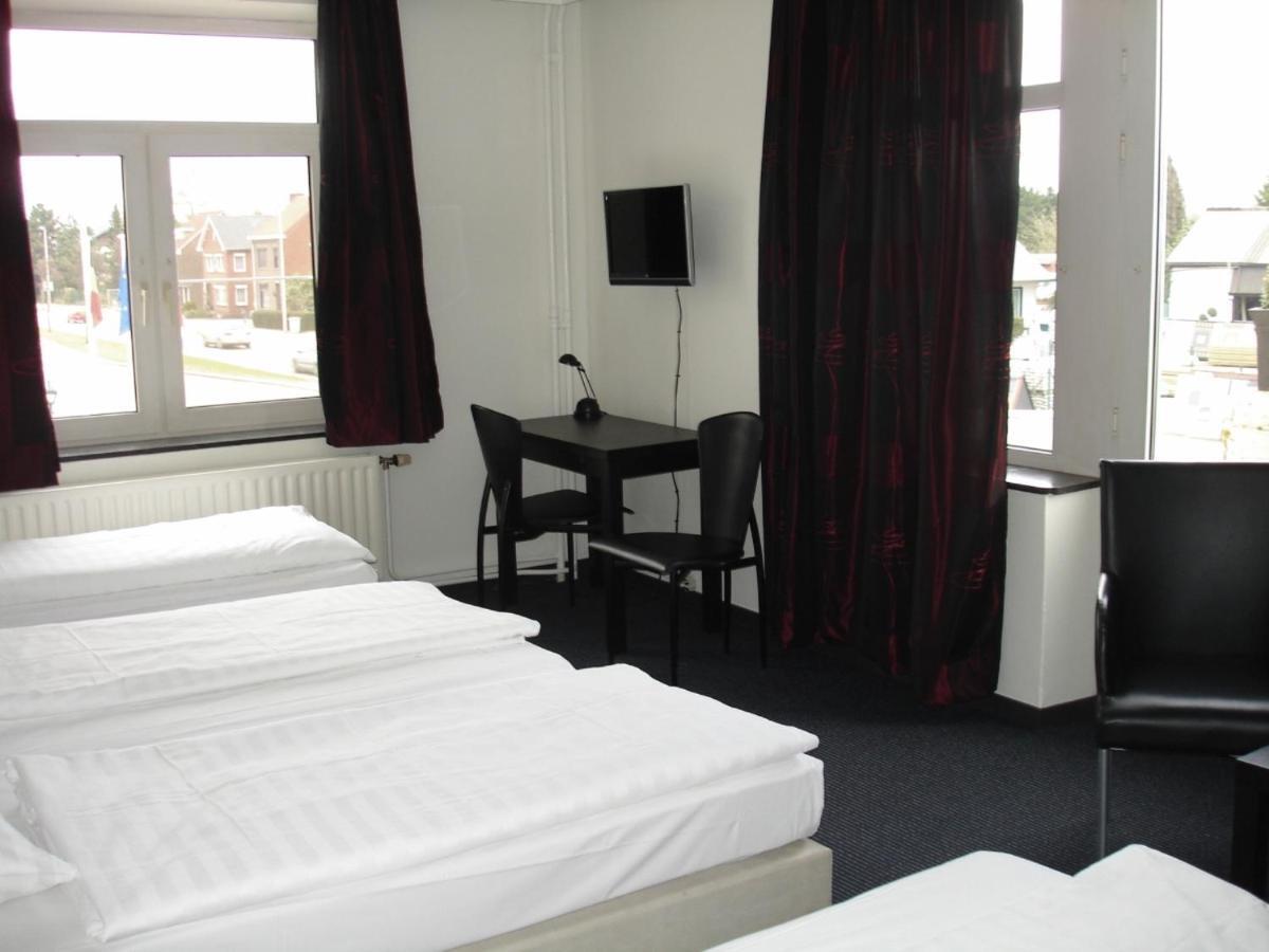Hotel Admiraal Lanaken Quarto foto